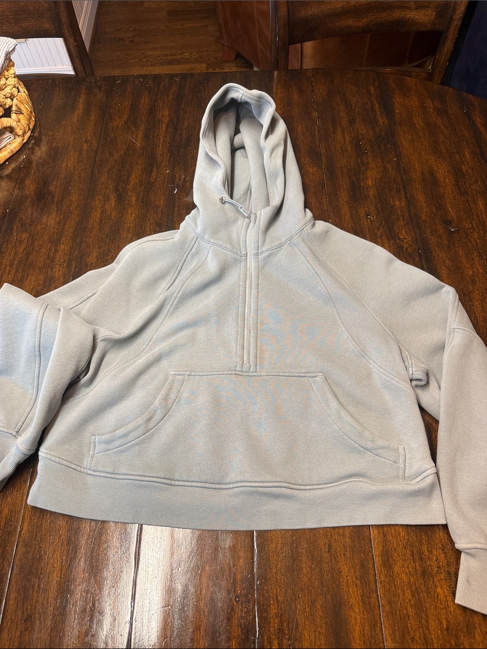 EUC - Scuba Hoodie 1/2 Zip Cropped Size M/L